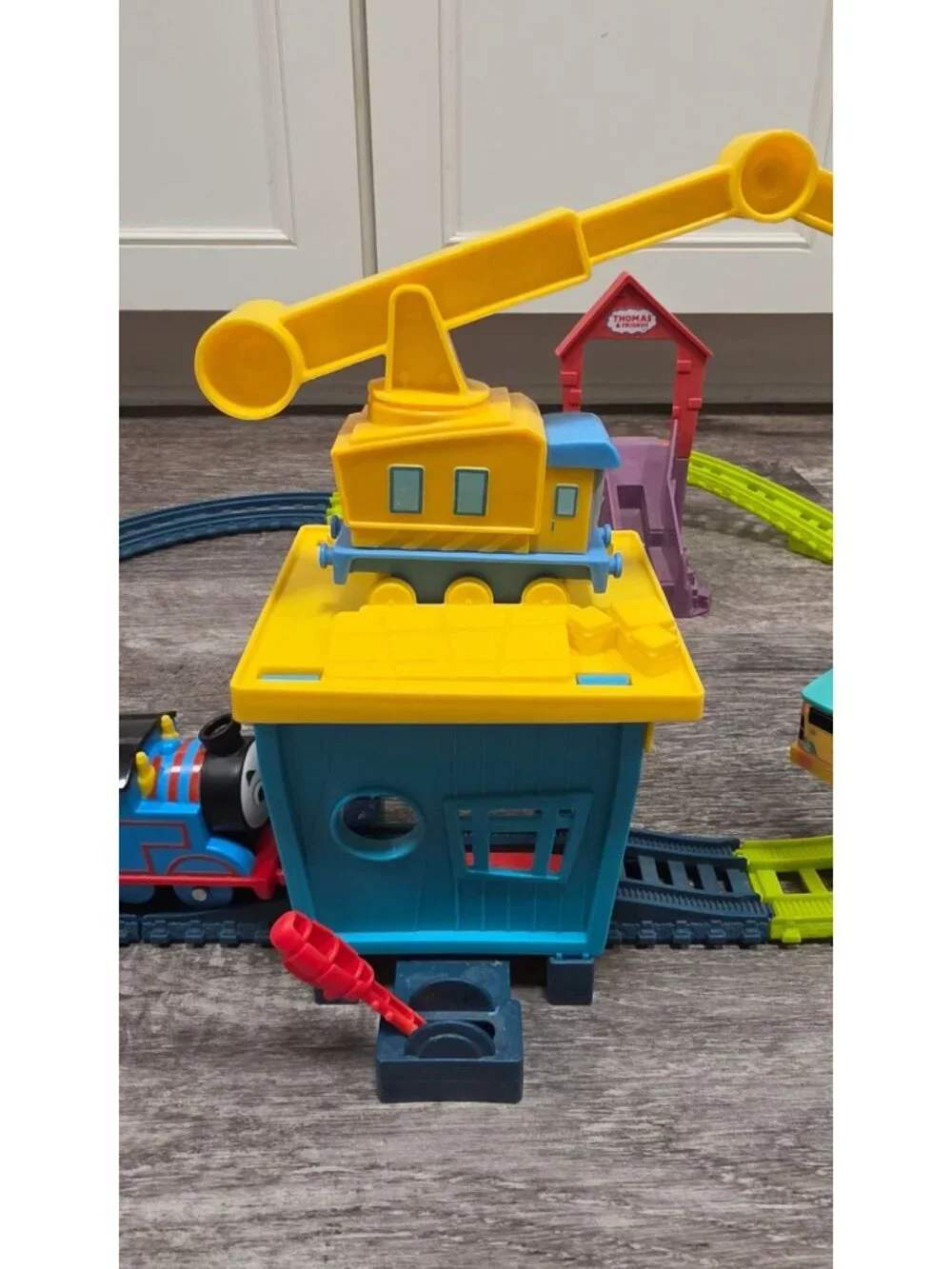 THOMAS FRIENDS FIX EM UP FRIENDS MOTORIZED TRAIN TRACK SET CARLY CRANE HDY58 LOT