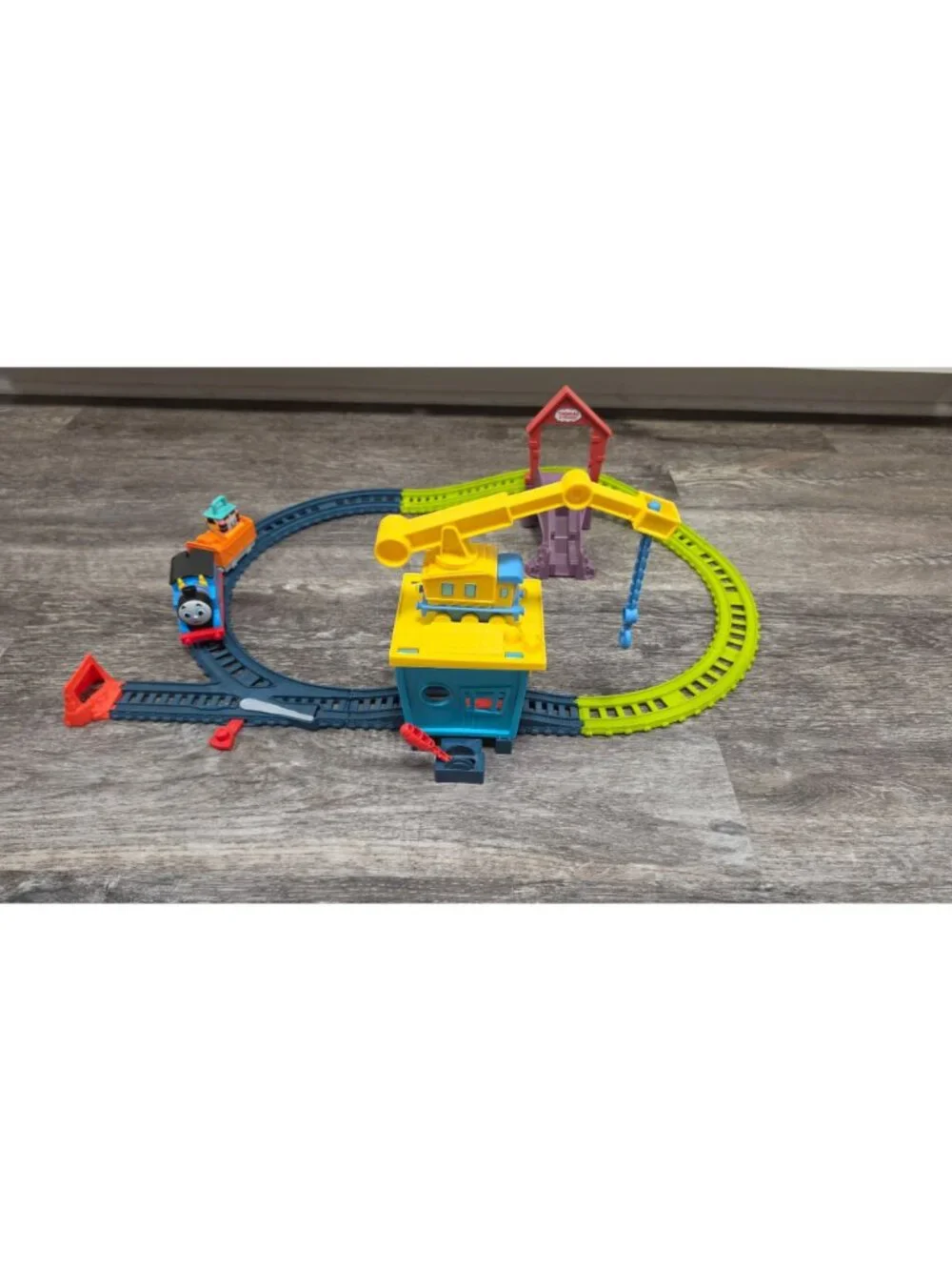 THOMAS FRIENDS FIX EM UP FRIENDS MOTORIZED TRAIN TRACK SET CARLY CRANE HDY58 LOT