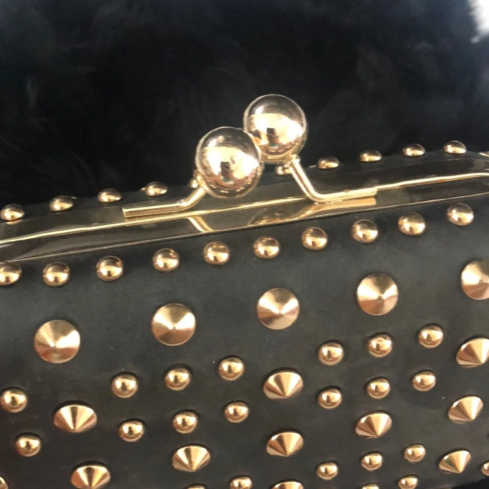 N/A black great studded