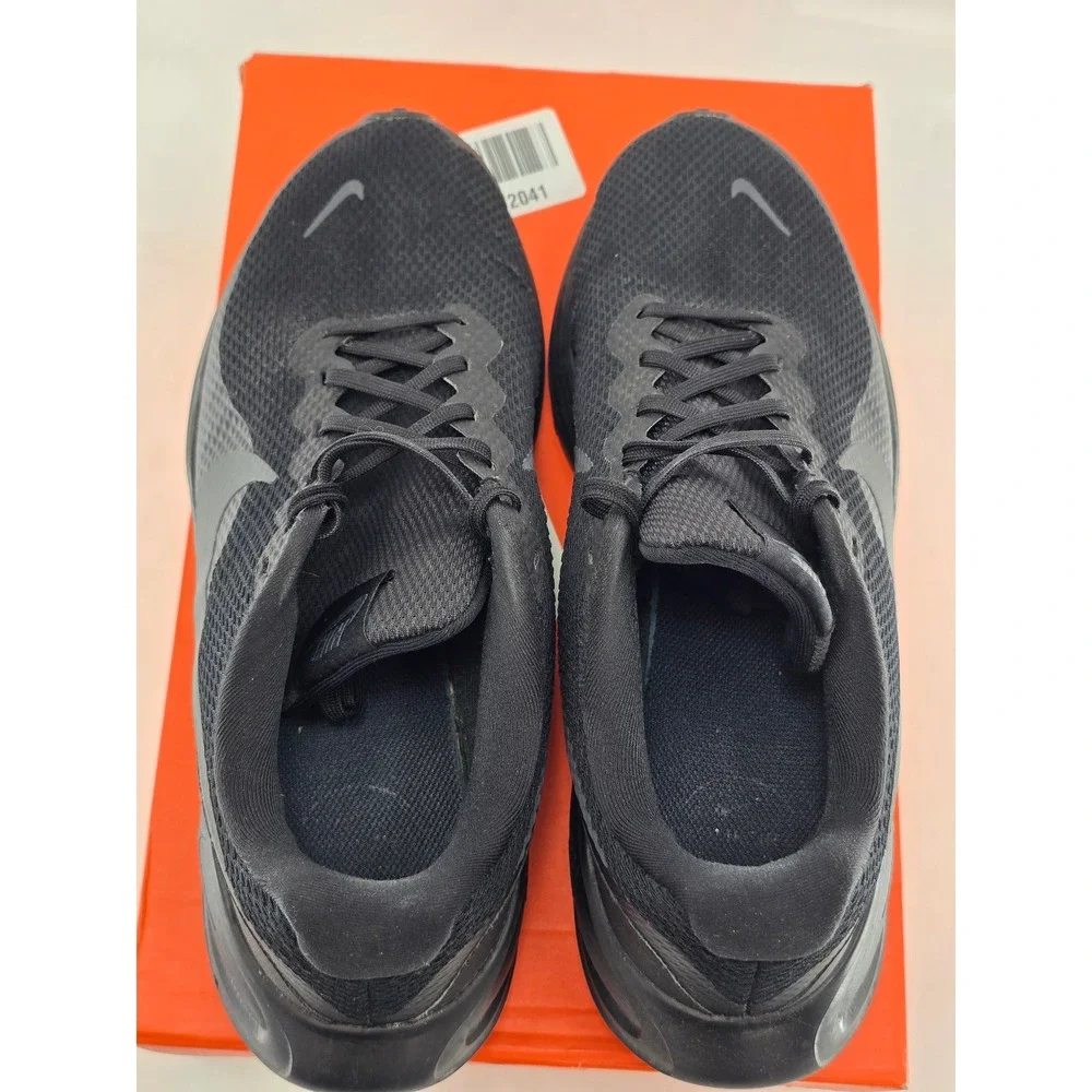 Nike qty revolution