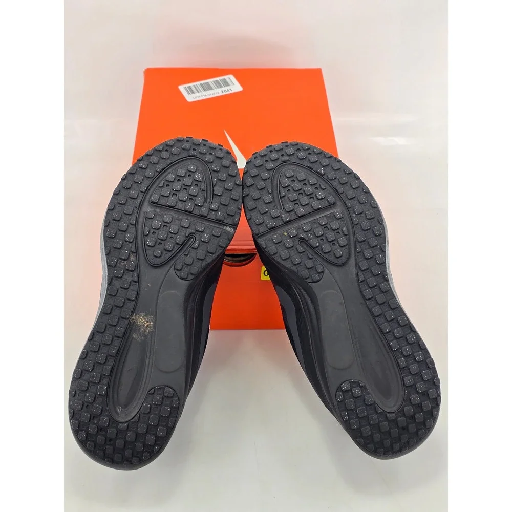 Nike qty revolution