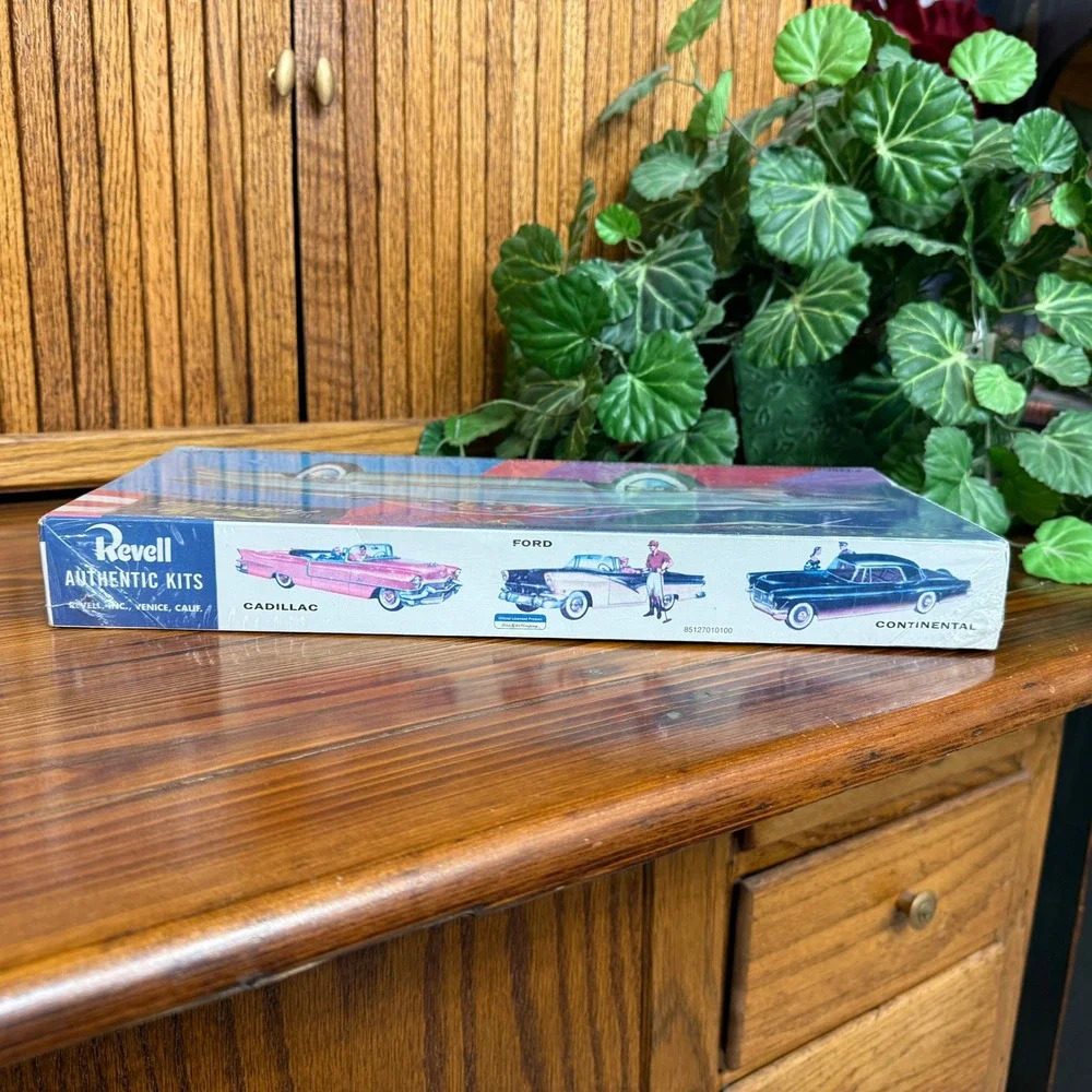Revell authentic kit