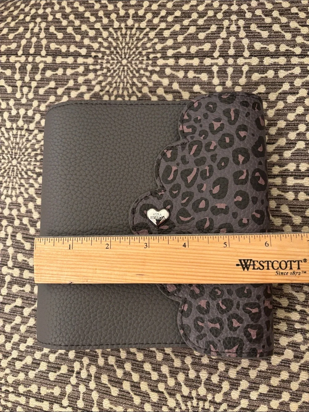 Aura Estelle firm size