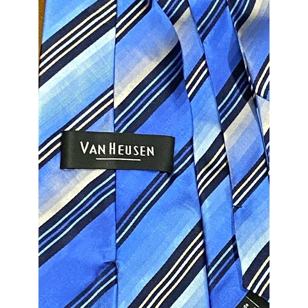 100% Silk Van Heusen Mens‎ Blue Formal Neck Tie 60