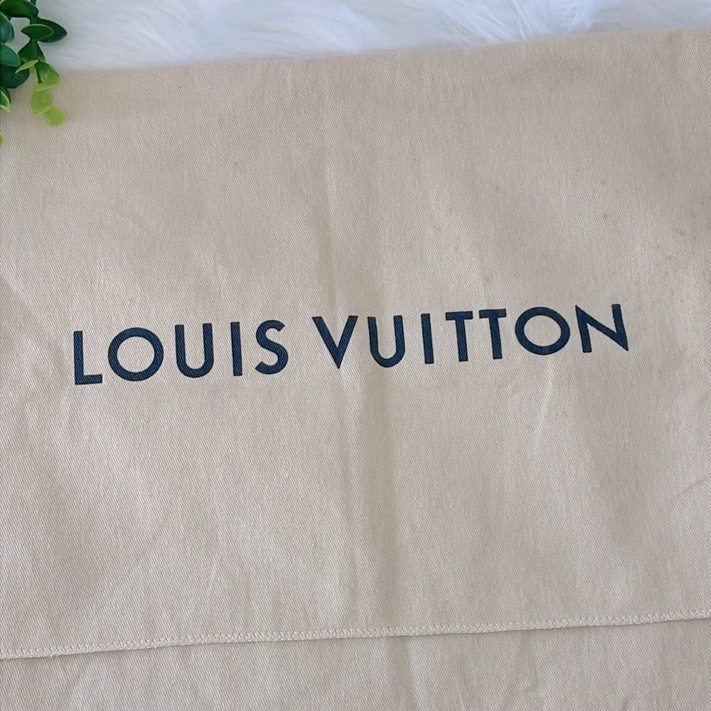 Louis Vuitton great louis