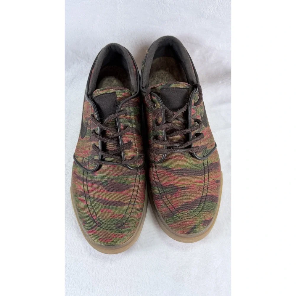 Nike up sale