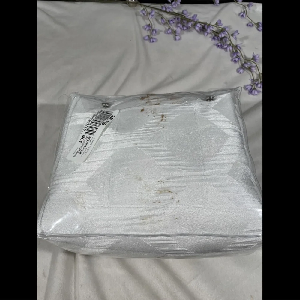 Hotel Collection new $335