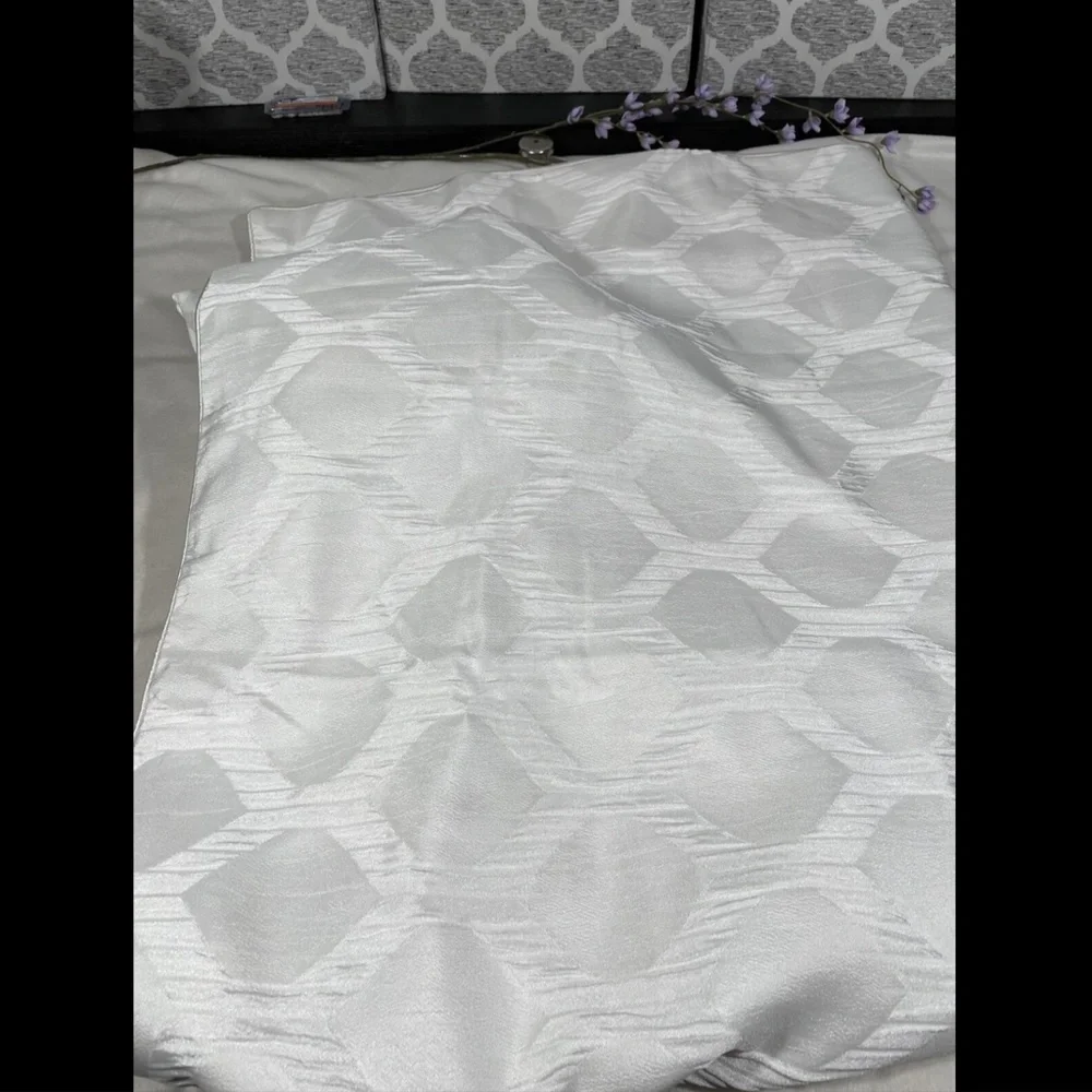 Hotel Collection new $335