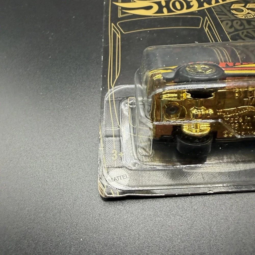 Hot Wheels '67 Camaro Chevy 6/6‎ 2023 55th Anniversary Black Yellow Red HLK08