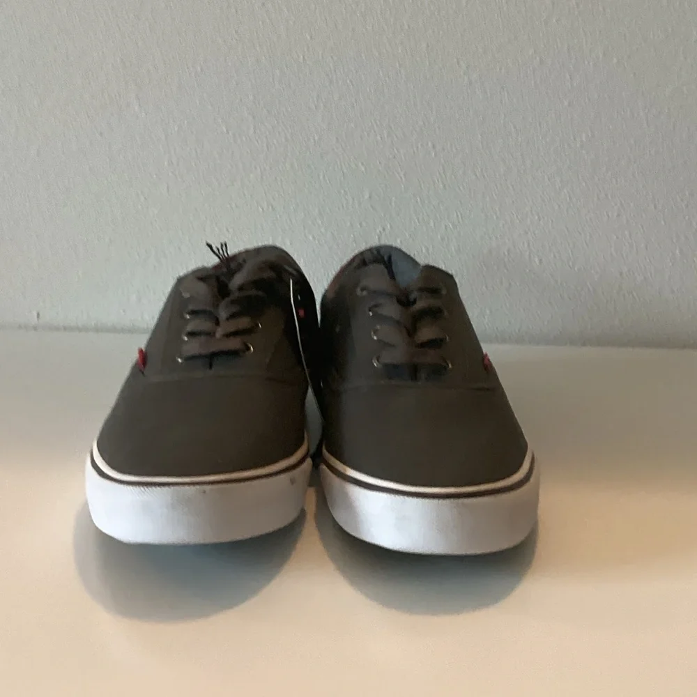 Levis casual low