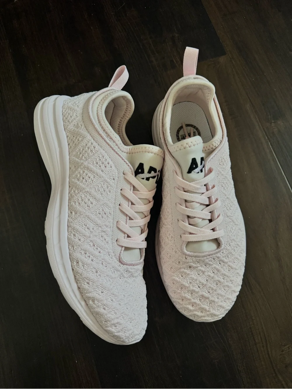 APL women’s size