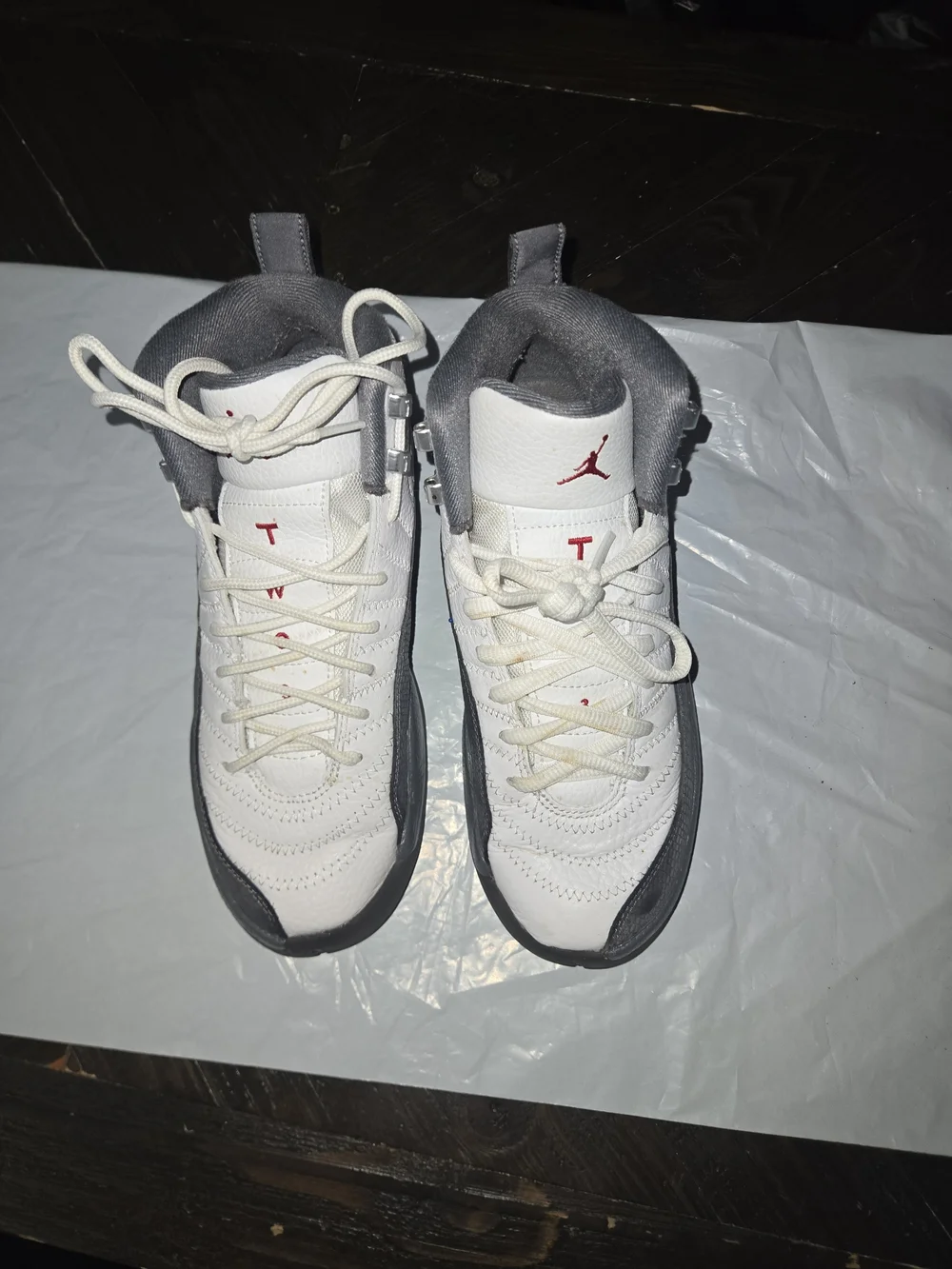 Nike size 11 7y