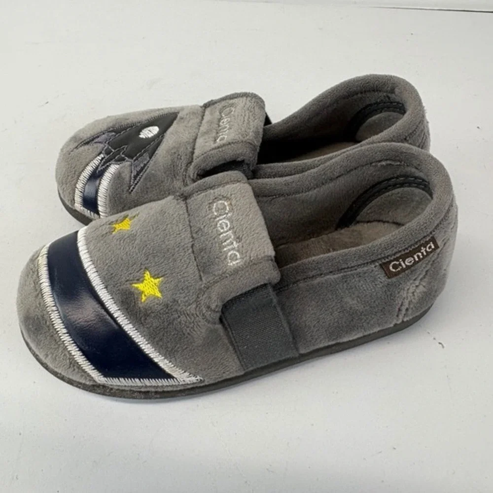 Cienta soft slippers