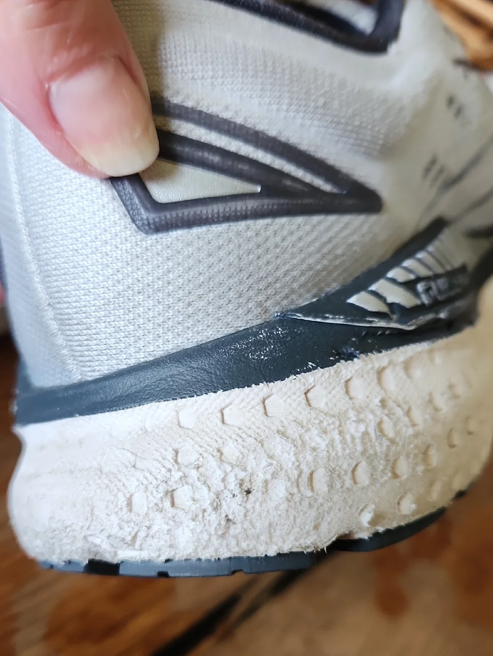 Brooks Women's Glycerin‎ GTS 19 size 9.5