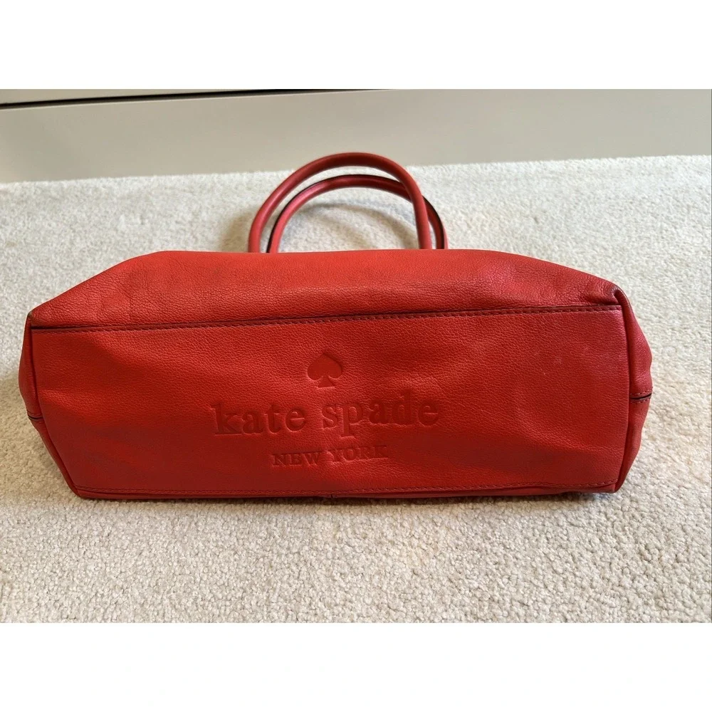 Kate Spade New York there wear