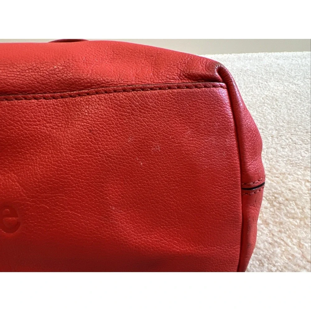 Kate Spade New York there wear