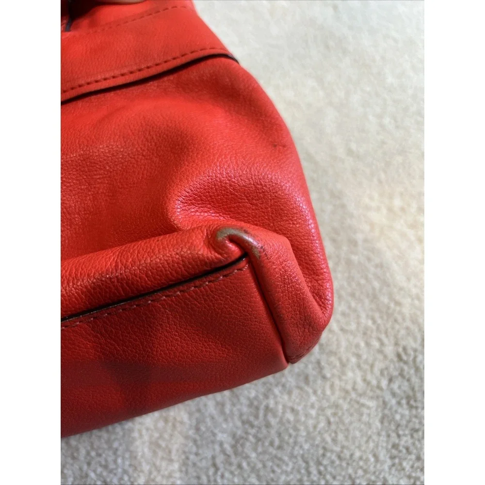 Kate Spade New York there wear