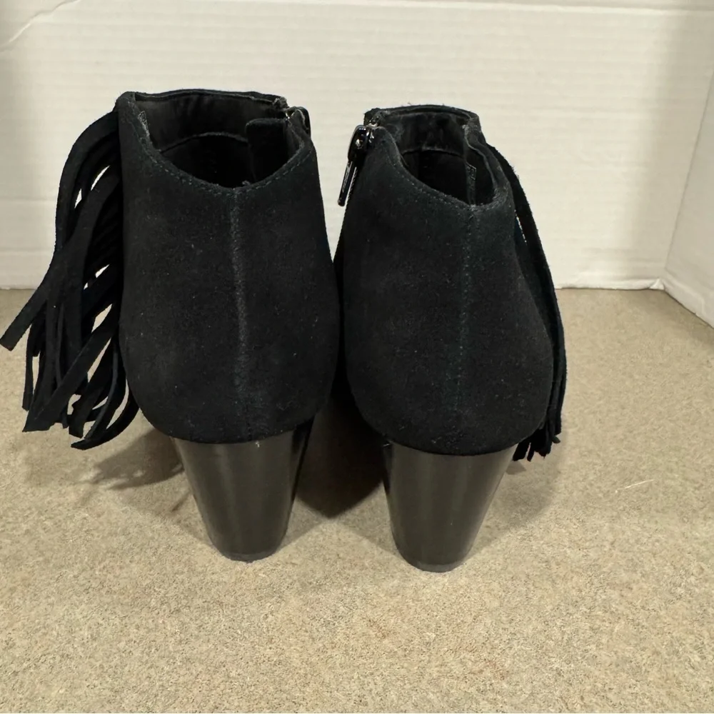 Vionic almond toe