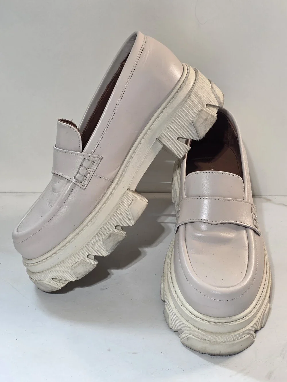 ALOHAS shoes girl