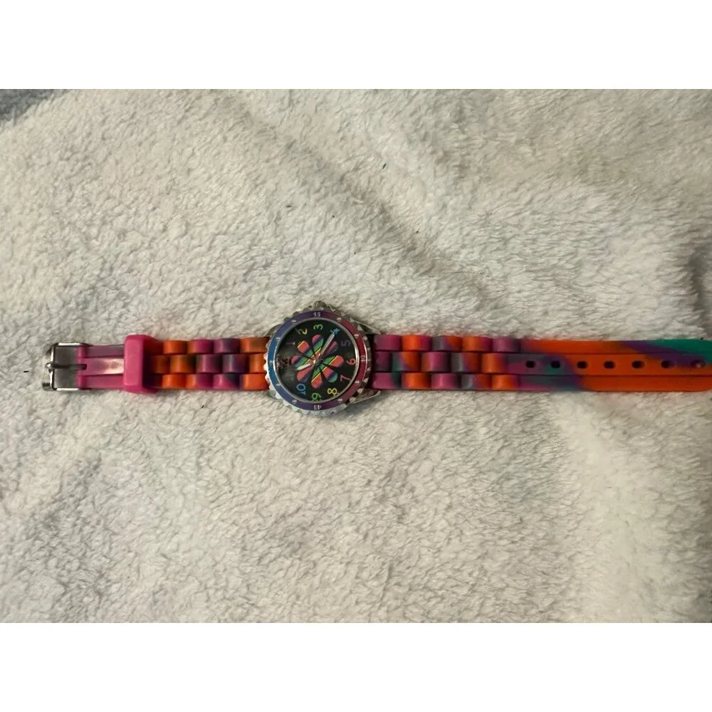 Accutime Women's Multi-color Rainbow Flower Silicone Analog‎ Quartz Watch