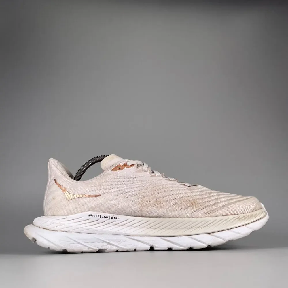 Hoka One One hoka one
