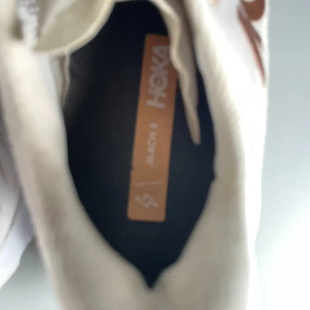 Hoka One One hoka one