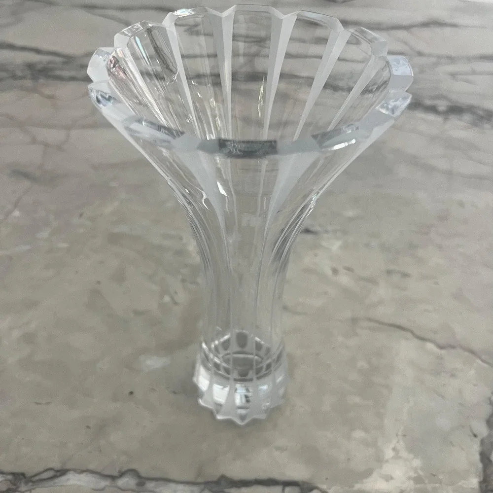 Fluted crystal vase -‎ 9