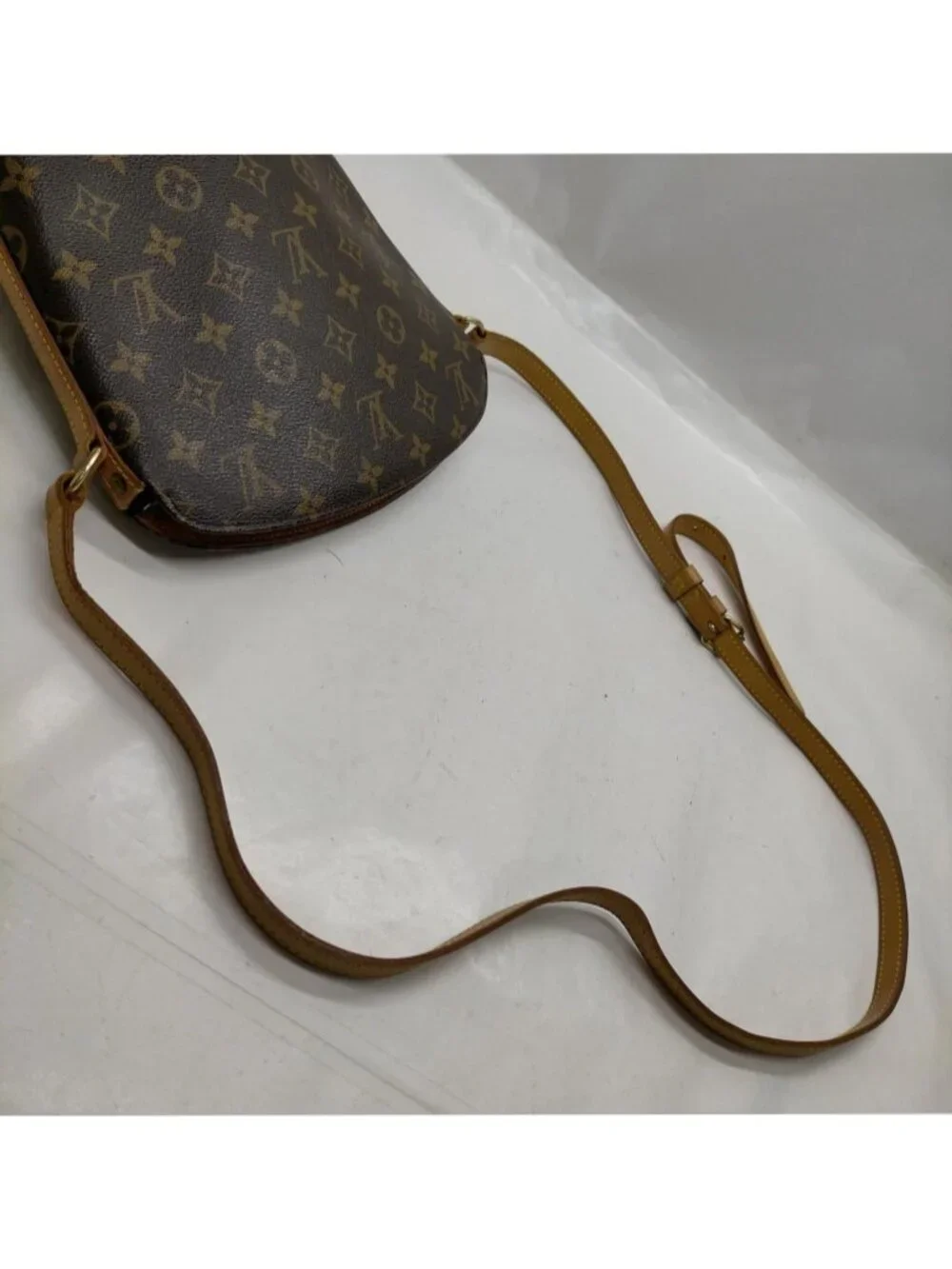 Louis Vuitton classic louis