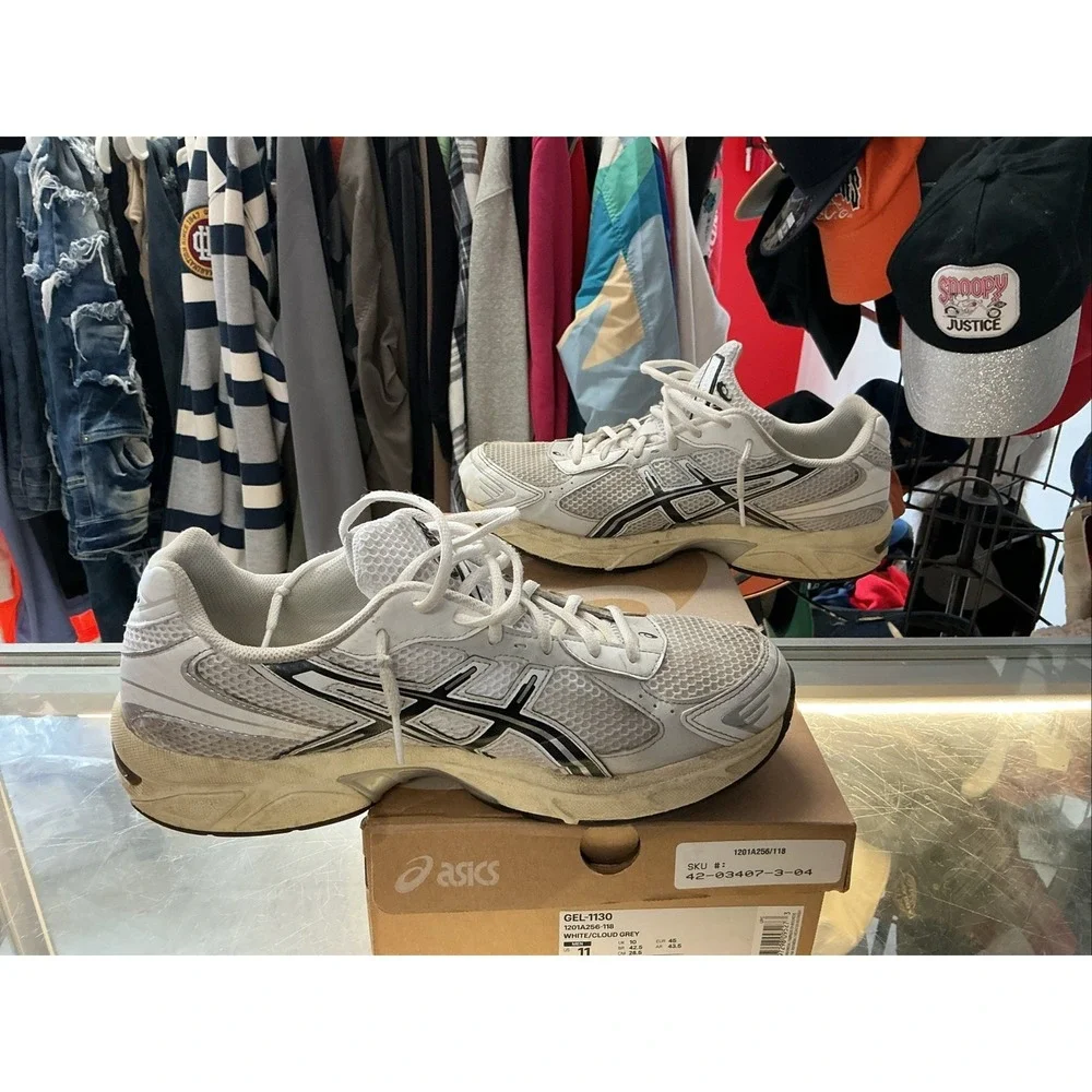 Asics versatile blend