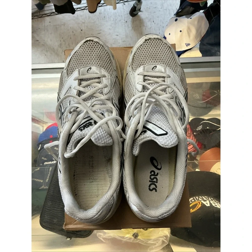 Asics cloud branding