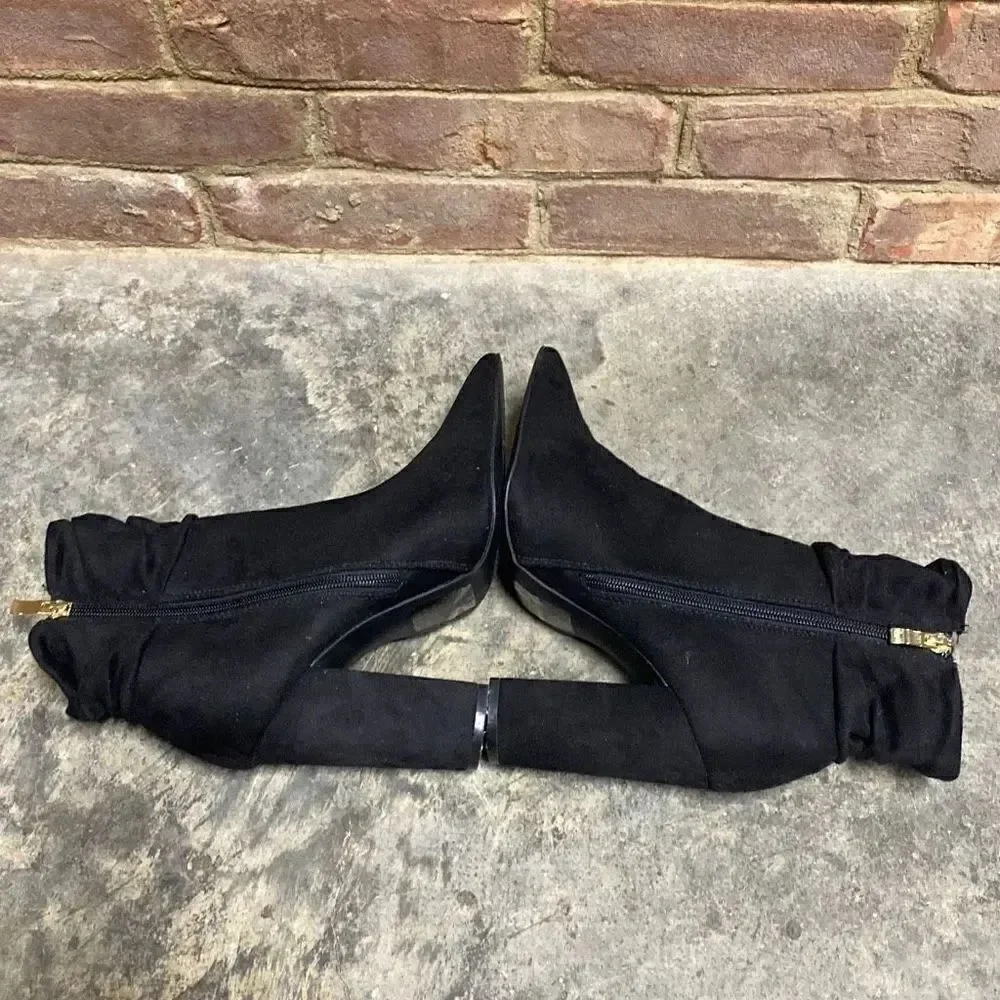 Qupid Black Faux Suede Pointed Toe Block Heel Bootie Size 9