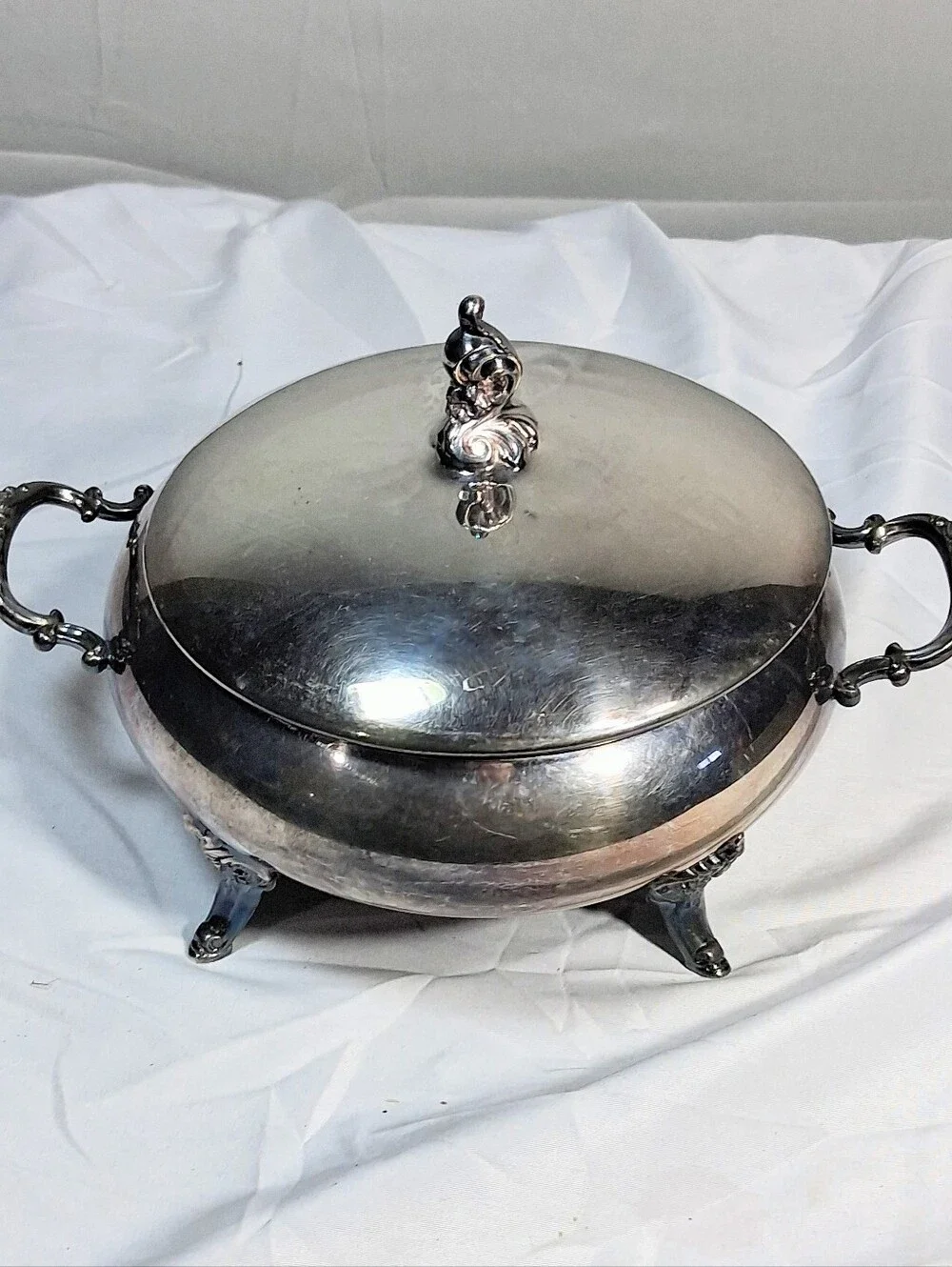 Wallace Silverplate Covered 1950's Covered Casserole or Vegetable Serving Dish