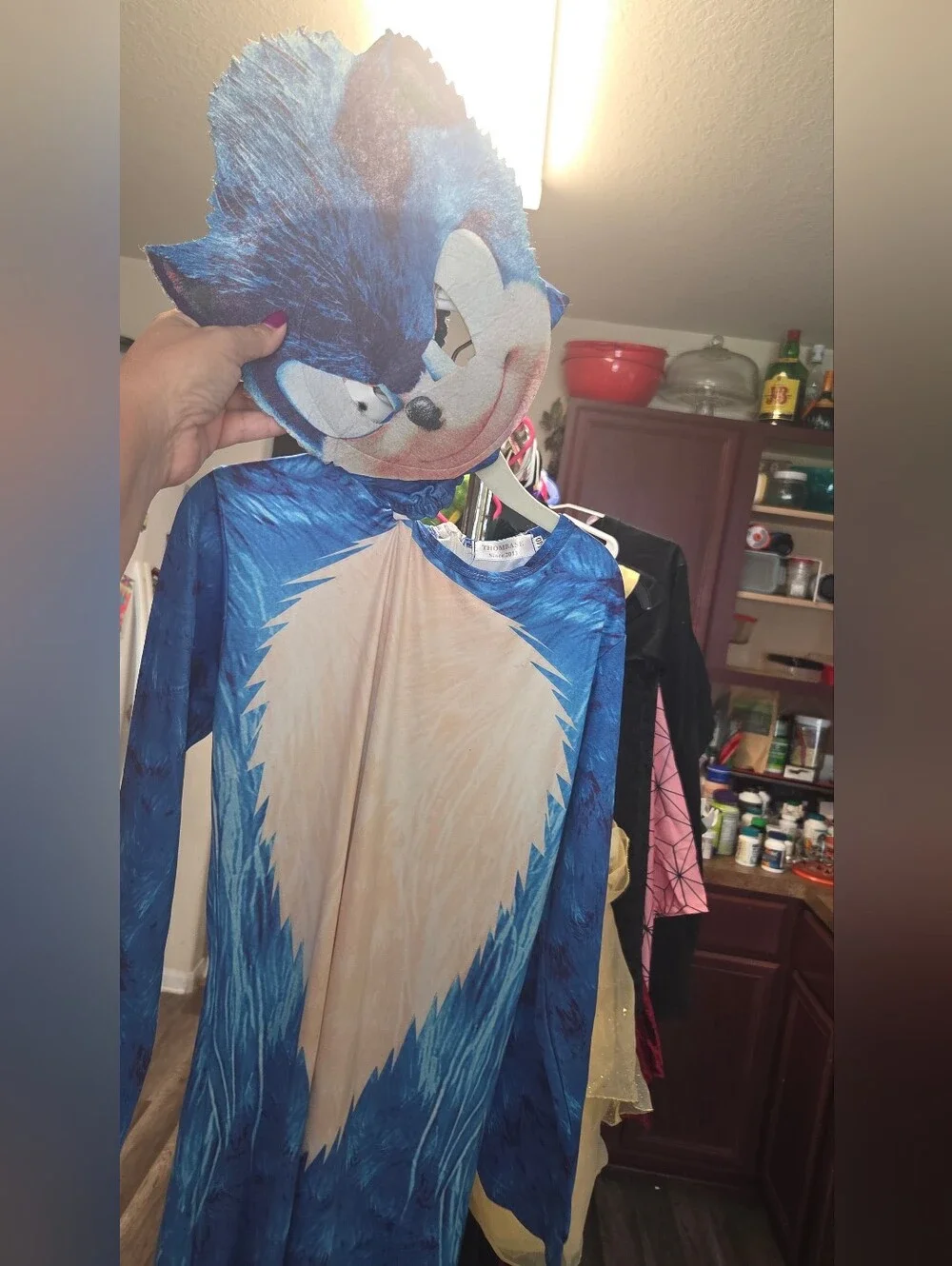 Sonic the Hedgehog costume med. 8/10 #cosplay #halloween #gaming