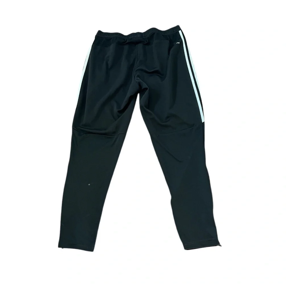 adidas comfortable stylish