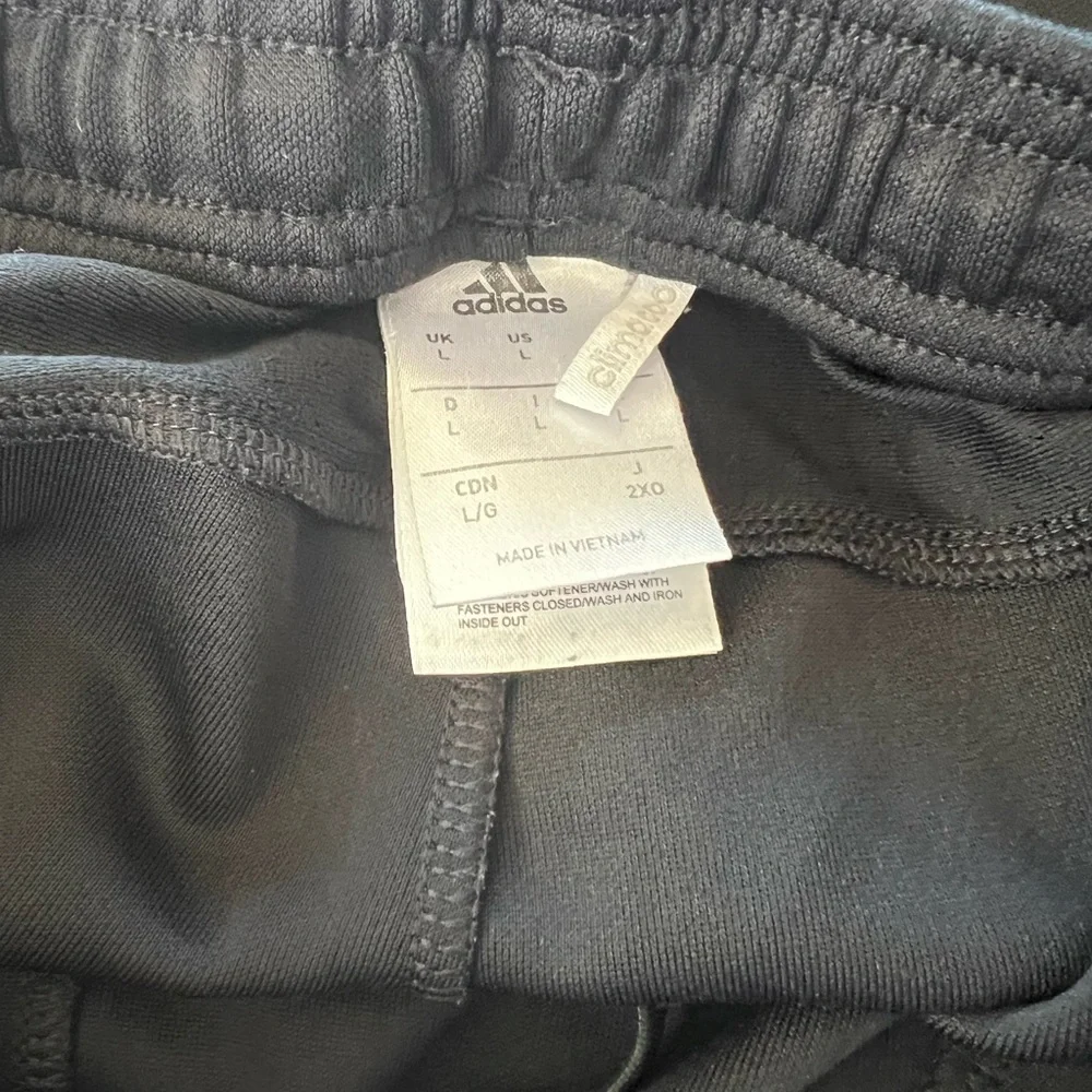 adidas comfortable stylish