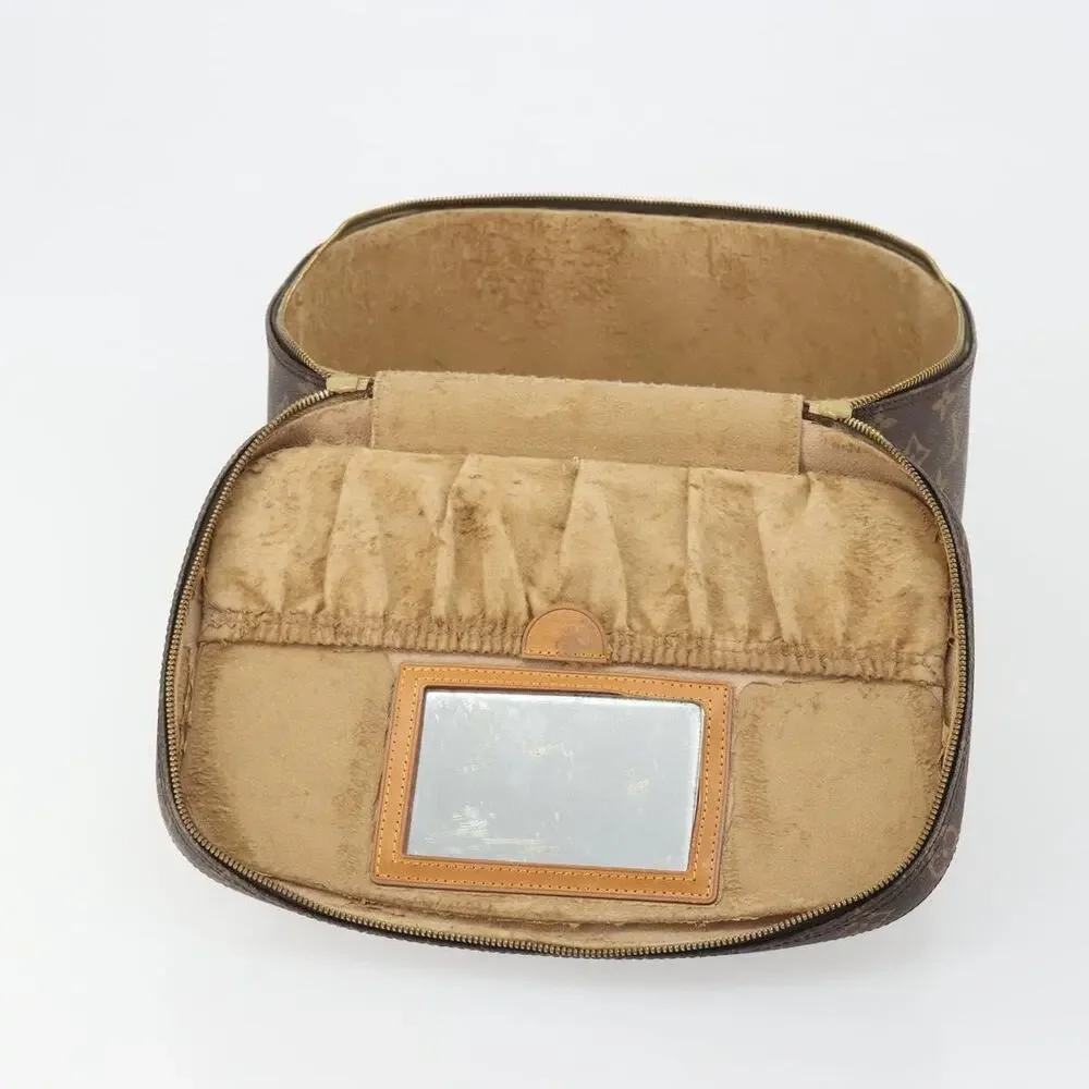 Louis Vuitton height width