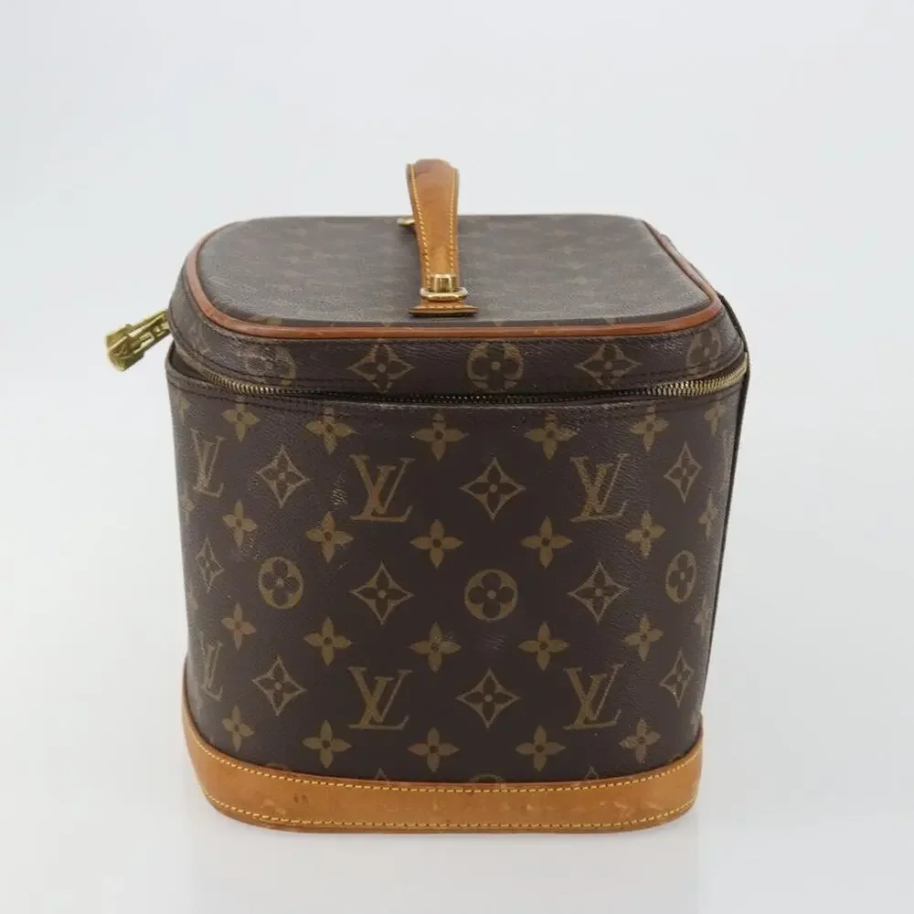 Louis Vuitton height width