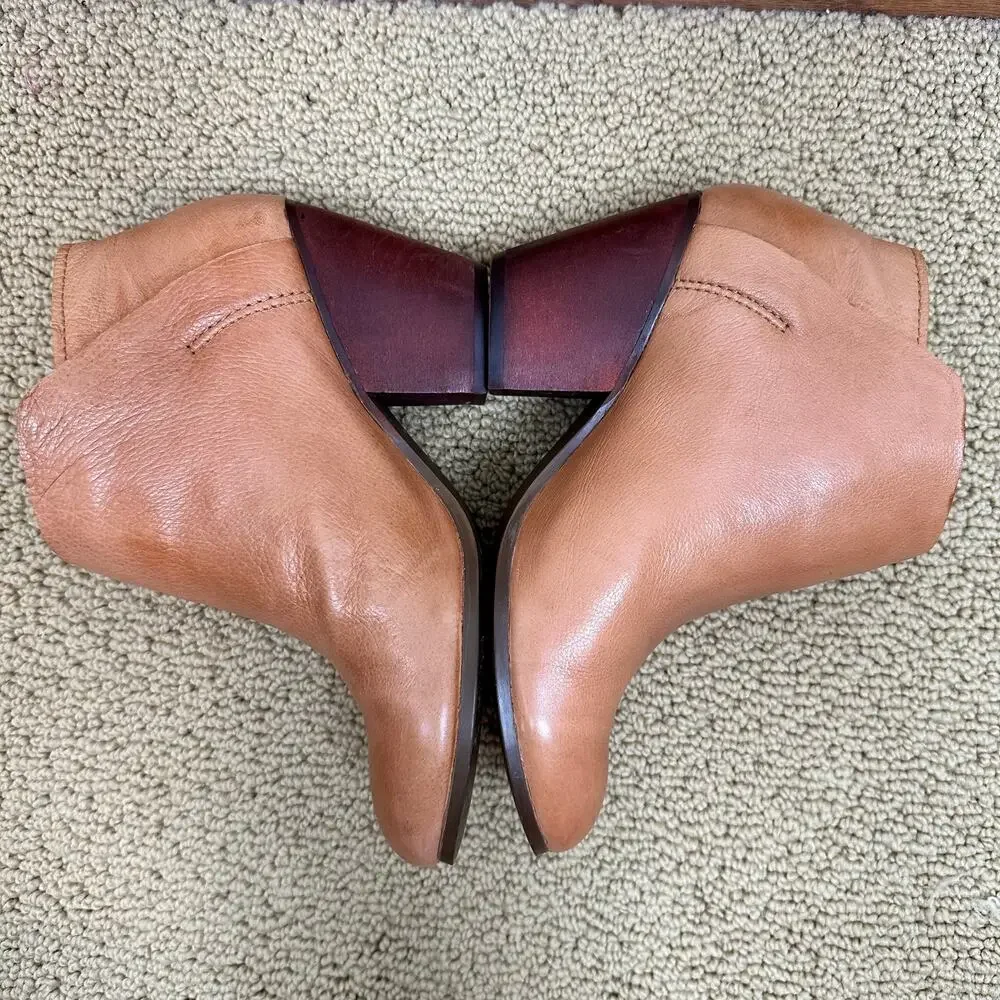 Latigo leather ankle