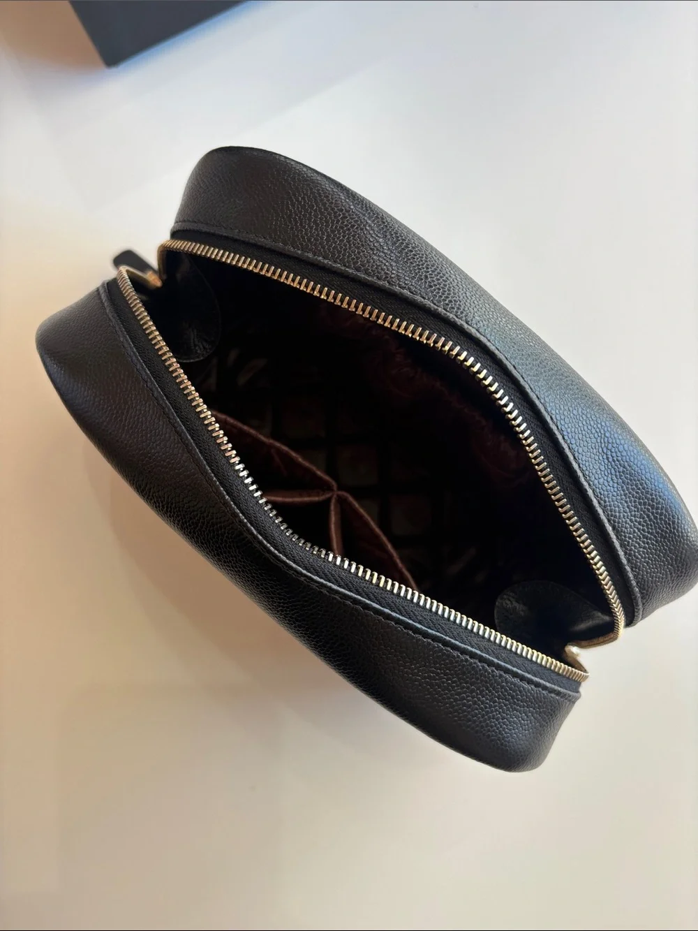 CHANEL classic quilted