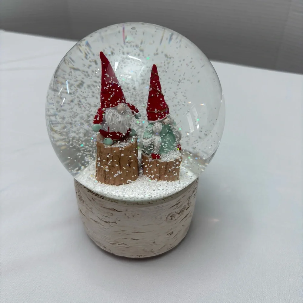 New Holiday Christmas Gnome Musical Snow Globe