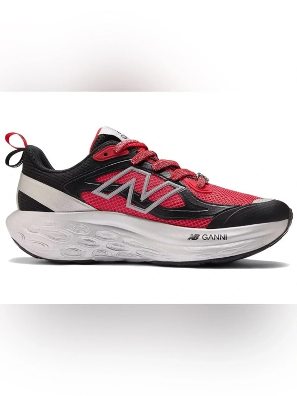 New Balance Fresh Foam Trainer GANNI Black Silver Metallic Red Women’s size 10.5