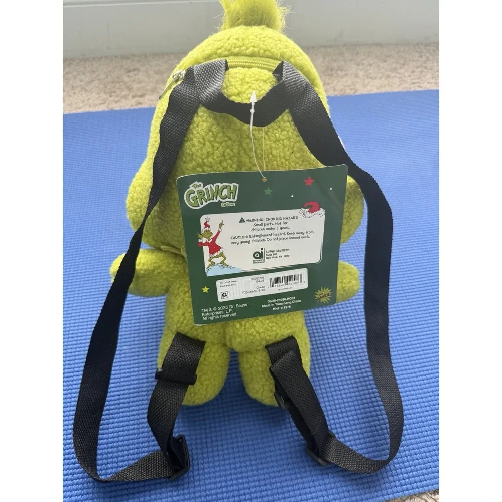 NEW The Dr. Seuss Grinch Sherpa Plush Kids' Plush 15/16