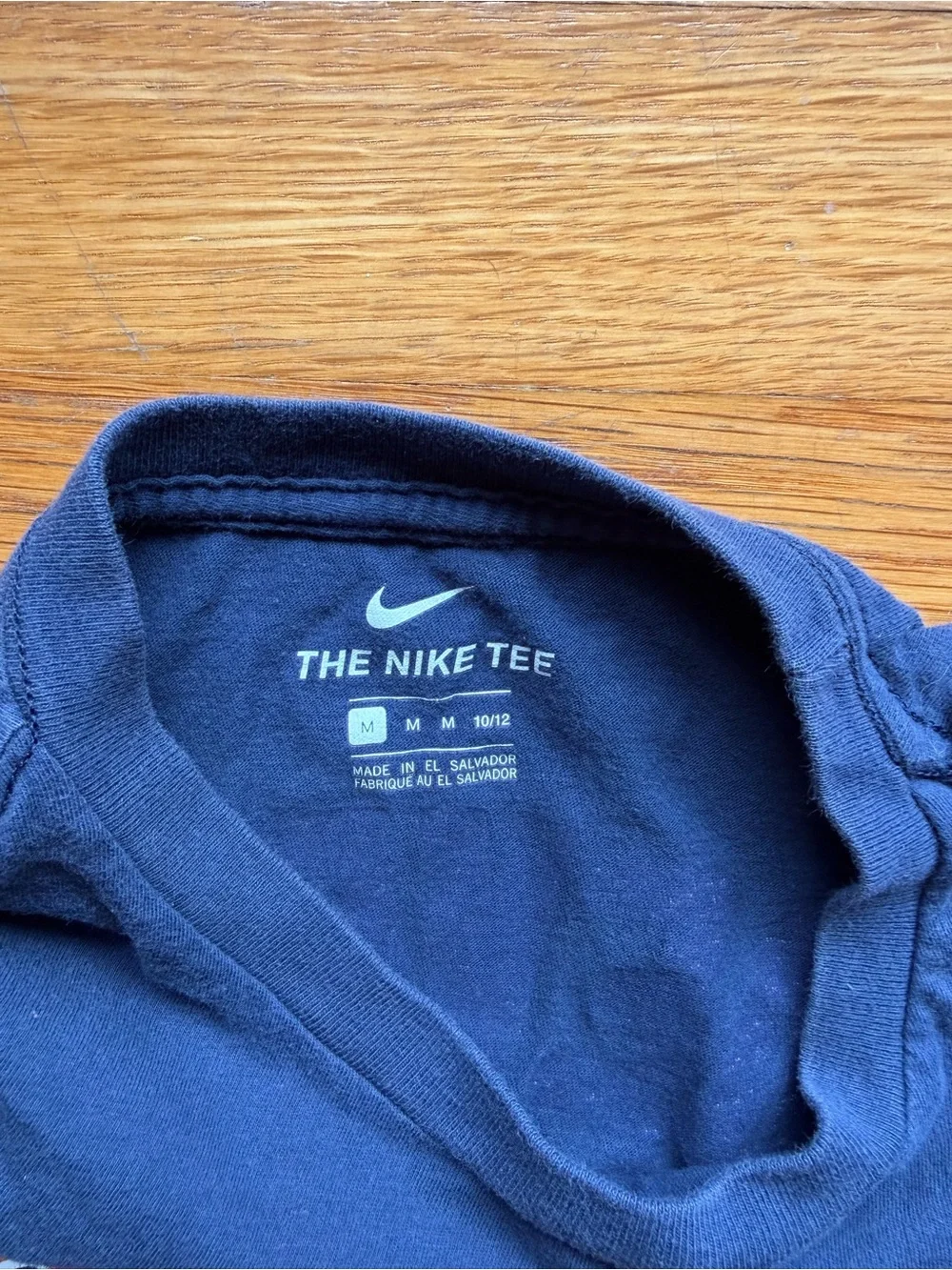 Nike devers shirt blue