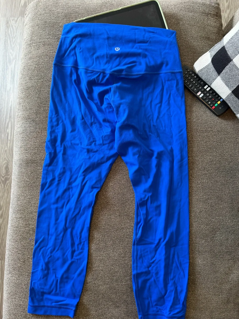 lululemon Electric Blue High-Rise Leggings size 8 23inch