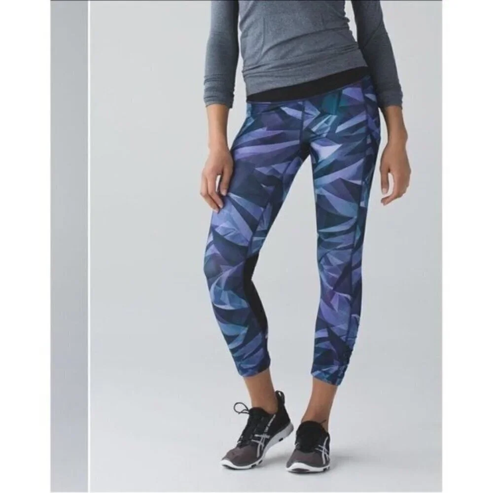 Lululemon Speed Crop Leggings size 4 Blue Black activewear 22