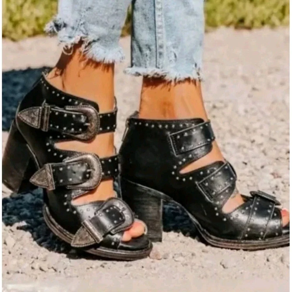 New Freebird By Steven Women Violet Black Leather Sandals Size US 9.5