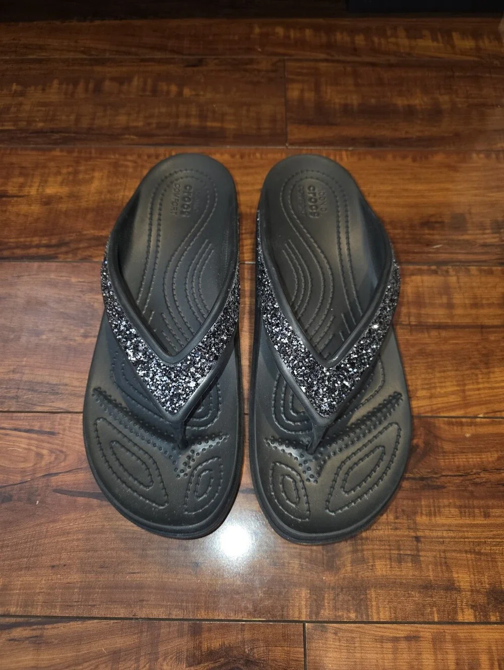 CROCS comfortable black