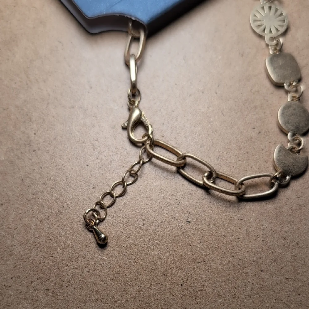 Universal Thread Gold Link Bracelet