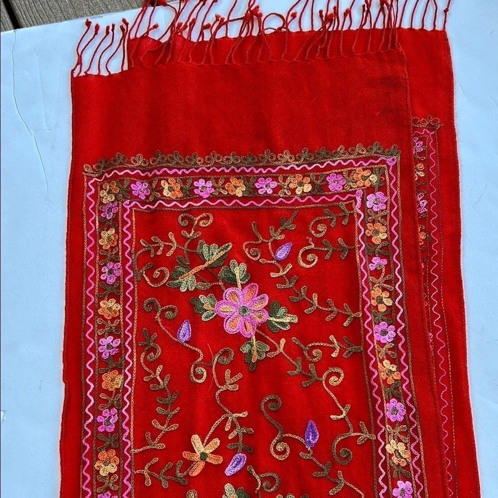 Embroidered Floral Wool Scarf