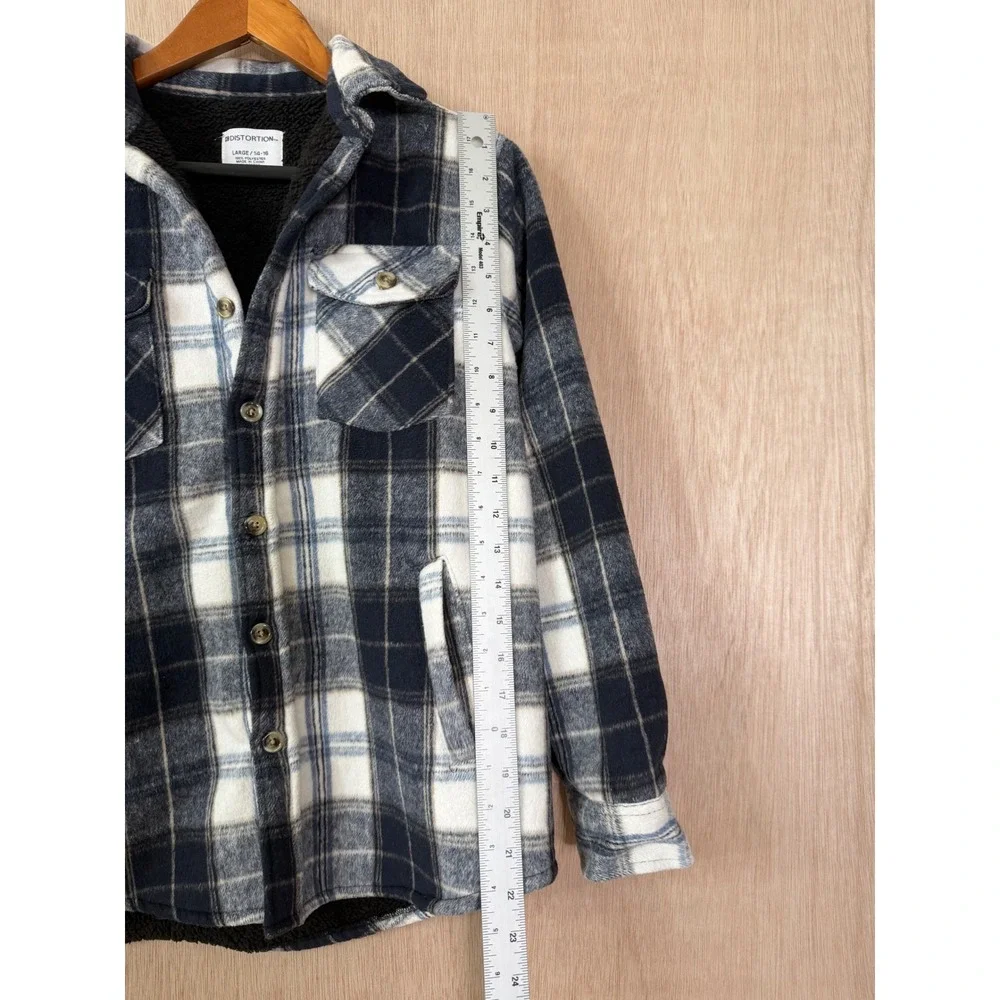 Distortion blue plaid